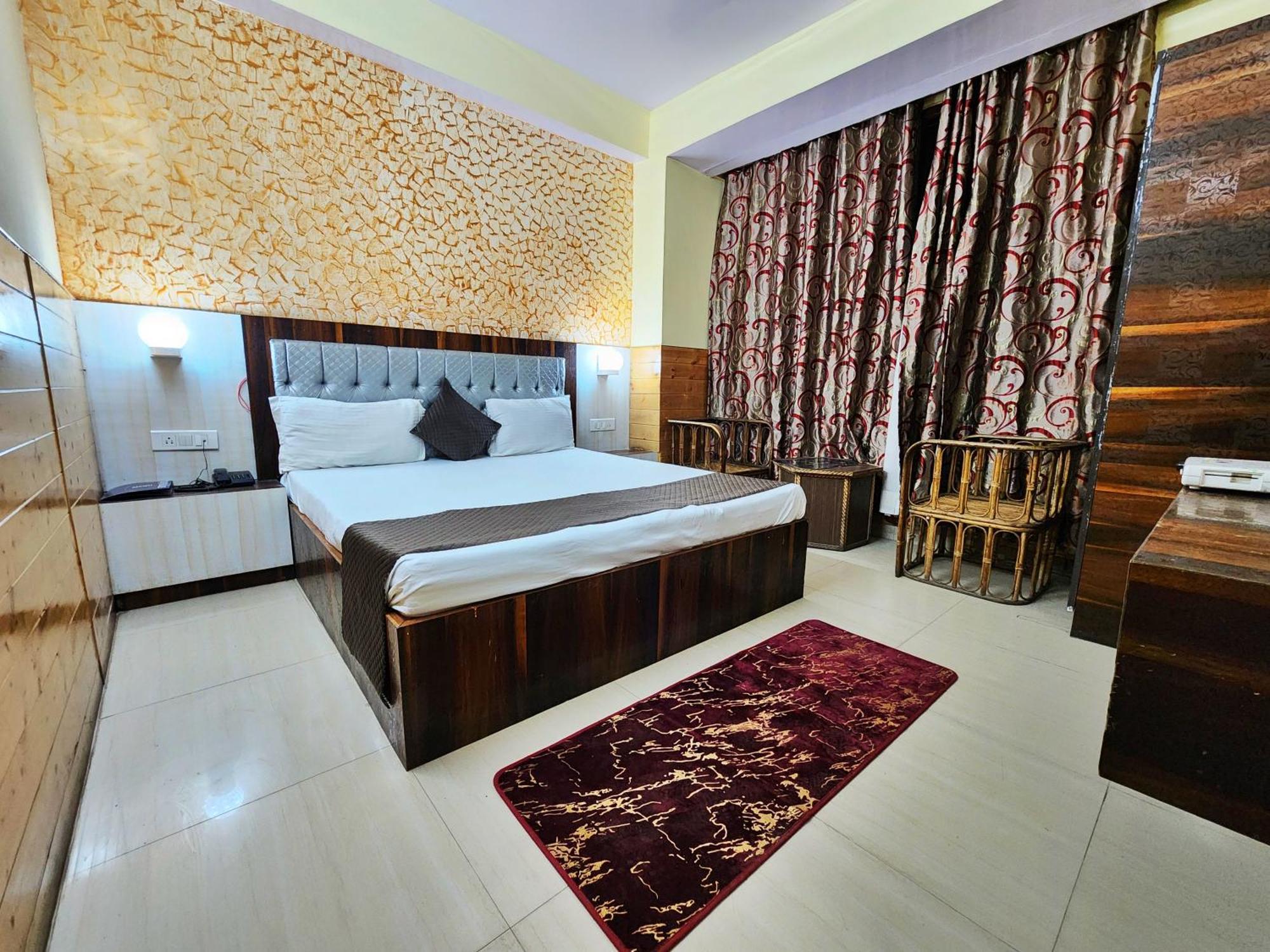 Hotel Taj Palace Near Mall Road Shimla Exterior foto